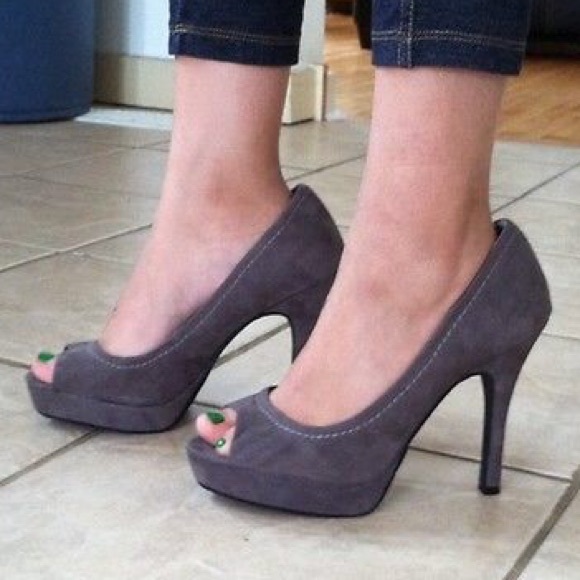 Grey peep-toe heels