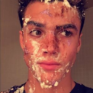 Meet your Posher, Cierra