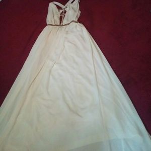 Cream White Windsor HAS DAMAGE:The Velvet Closet