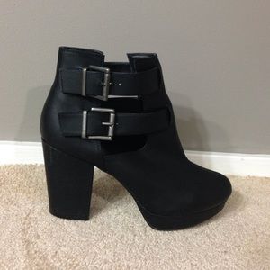 ASOS New Look Black Cutout Ankle Booties