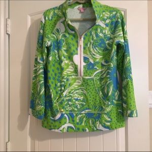 Lilly Pulitzer like new popover in blue and green.