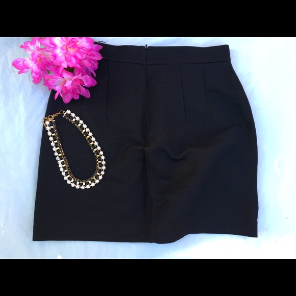 ❌❌SOLD❌❌BNWT Zara textured skirt L - Picture 3 of 3