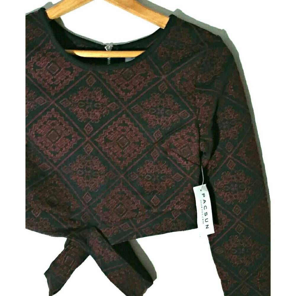 Long Sleeve Croptop, NWT