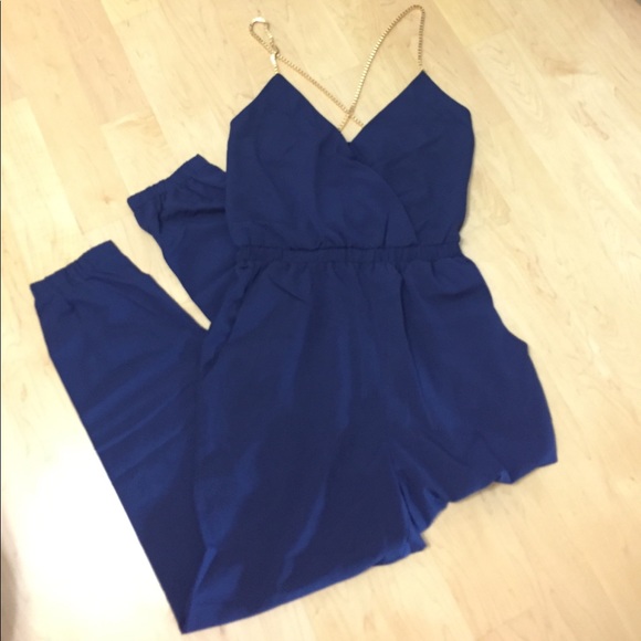 ❤️Host Pick❤️ Navy Jumpsuit - Picture 6 of 7