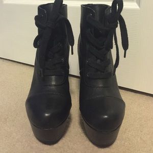 **SALE** Steve Madden Colossal Heeled Booties