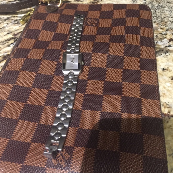 ??❤️Fossil watch with two diamonds top of face