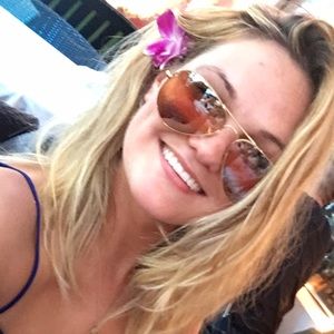 Meet your Posher, Colleen