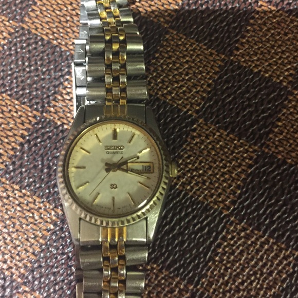 ??Vintage Seiko two toned watch main image 4
