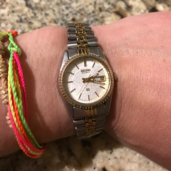 ??Vintage Seiko two toned watch main image 6