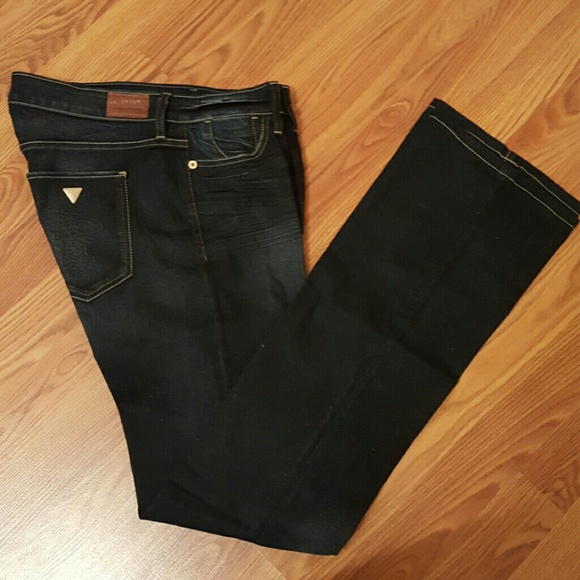 Like new Guess jeans - Picture 2 of 4