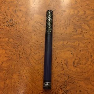 Kat Von d liquid lipstick in echo