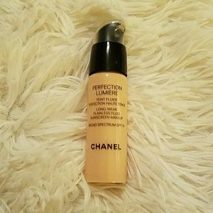Chanel Perfection Lumiere