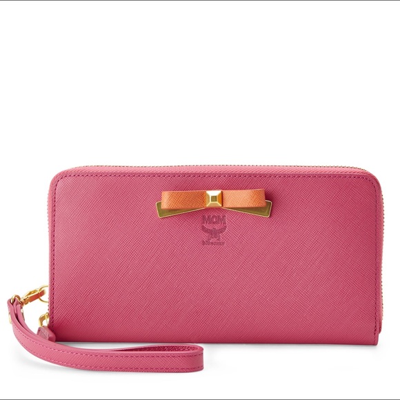 AUTHENTIC MCM Mina Zip Wallet