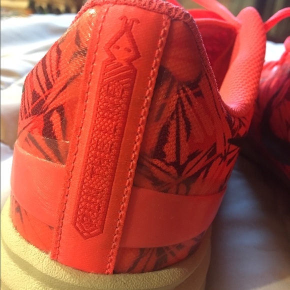 kobes size 11.5
