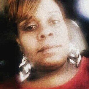 Meet your Posher, Adriaanne