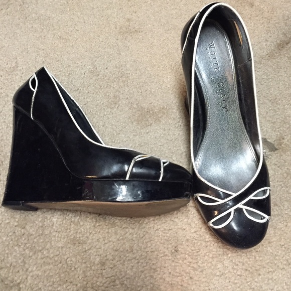 Platform sandals
