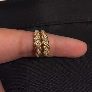 Rhinestone gold earrings twist pattern