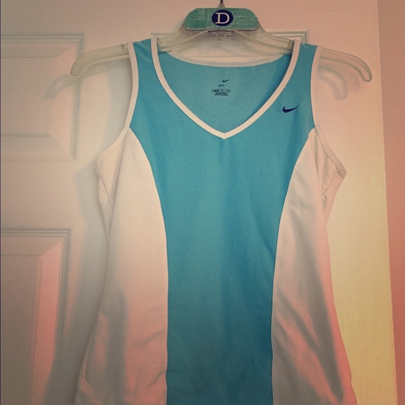 Fitted Nike dri fit tank