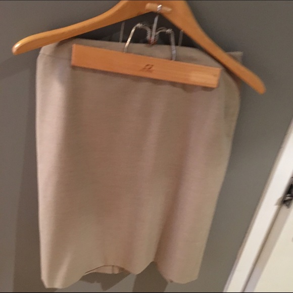Loft pencil skirt