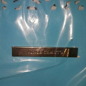 vince camuto beach tote