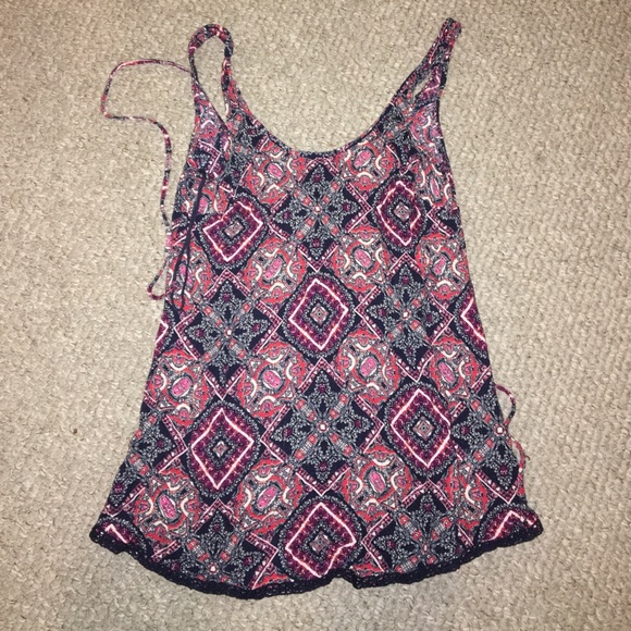 Tank Top - Picture 1 of 2