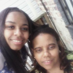 Meet your Posher, Alicia