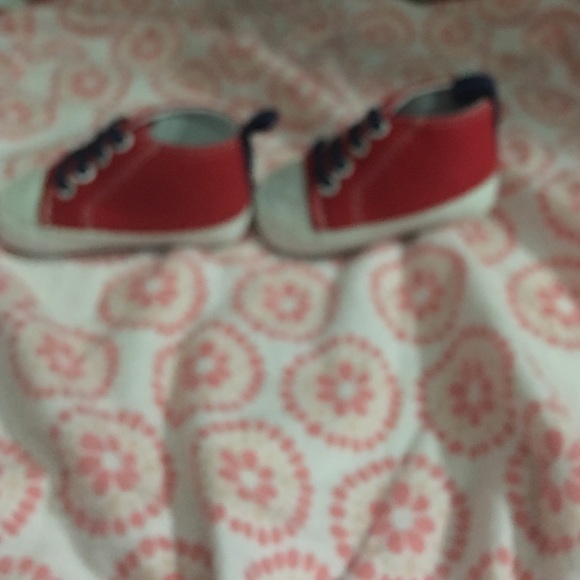 Shoes - Picture 2 of 4
