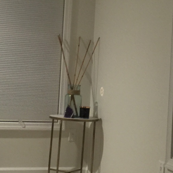 Meet your Posher, Cassandra