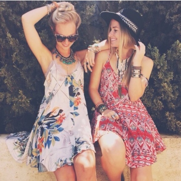 LF Floral Slip Dress - Picture 3 of 4