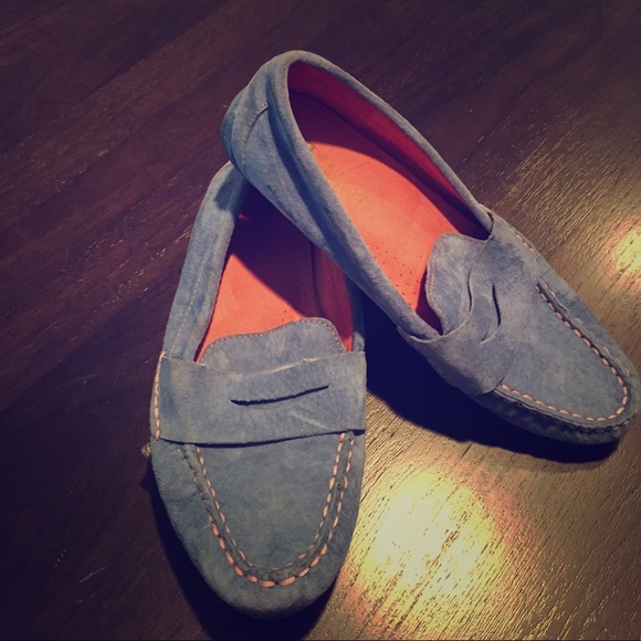 COMFY Blue suede shoes!