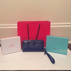 Kate Spade Wristlet ♠️♠️♠️NWT!