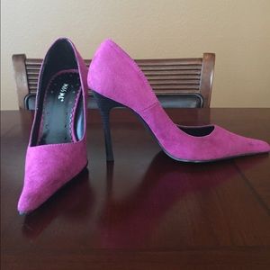Magenta Pumps