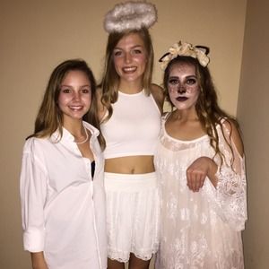 Meet your Posher, Ava