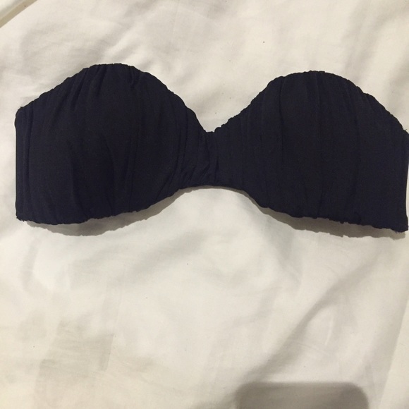 Black bikini top - Picture 1 of 1