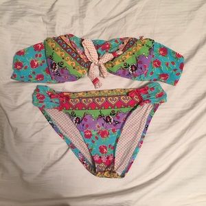 Betsy J cutest swimsuit!!!!