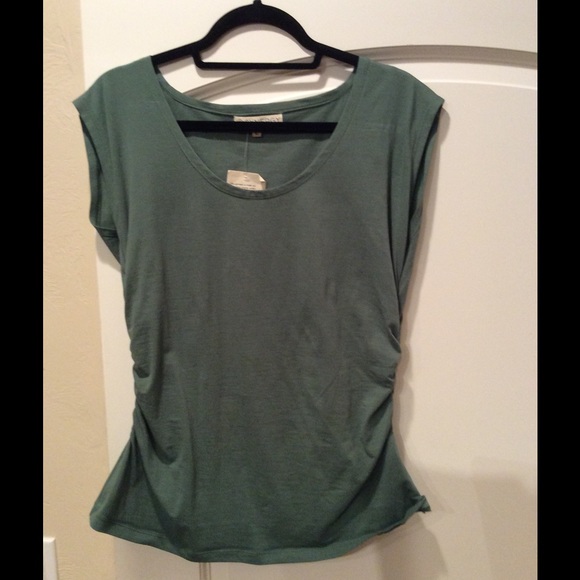GREEN SHIRT