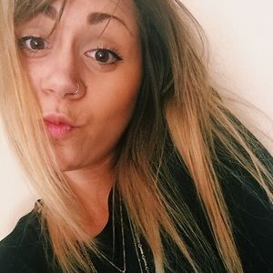 Meet your Posher, Cassie