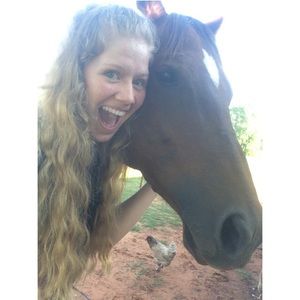 Meet your Posher, Rebekah