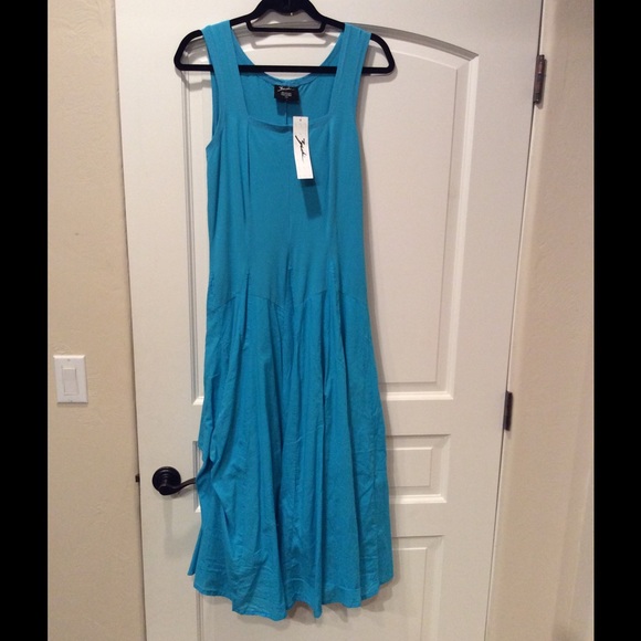 BEAUTIFUL BLUE NEW DRESS