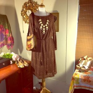 Lovely Sharagano dress, never been worn.