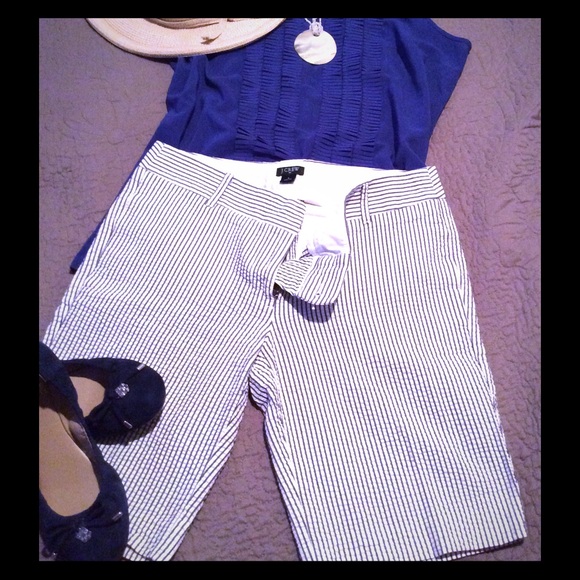 J. CREW Bermuda shorts size 4 LIKE NEW