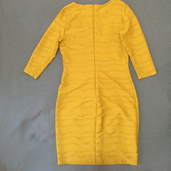 ✂️Clearout✂️Calvin Klein Textured Bodycon Dress - Picture 2 of 4