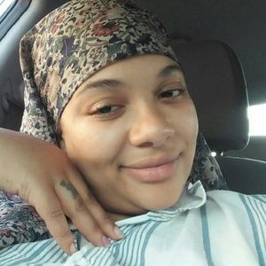 Meet your Posher, Ivy