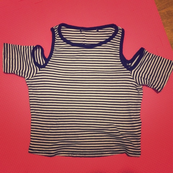 Forever 21 Tops - FINAL SALE🚨Crop top