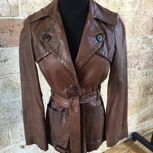 Fun brown leather trench