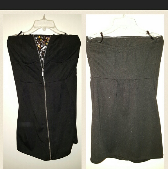 Black dress.. Zipper, crystal detail