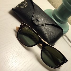Original Classic Wayfarer Raybans.