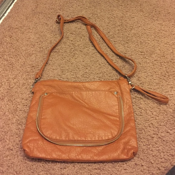 Tan purse!