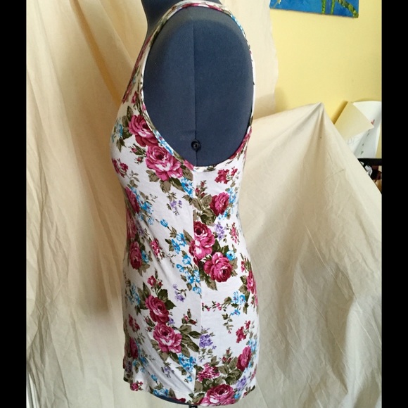 Flower tank with lace back size L - Picture 3 of 4