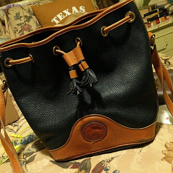 Dooney & Bourke Bag